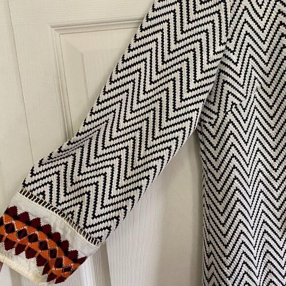 Altar'd State Women's Cream Chevron Embroidered Peasant Bohemian Blouse Small - Picture 7 of 10